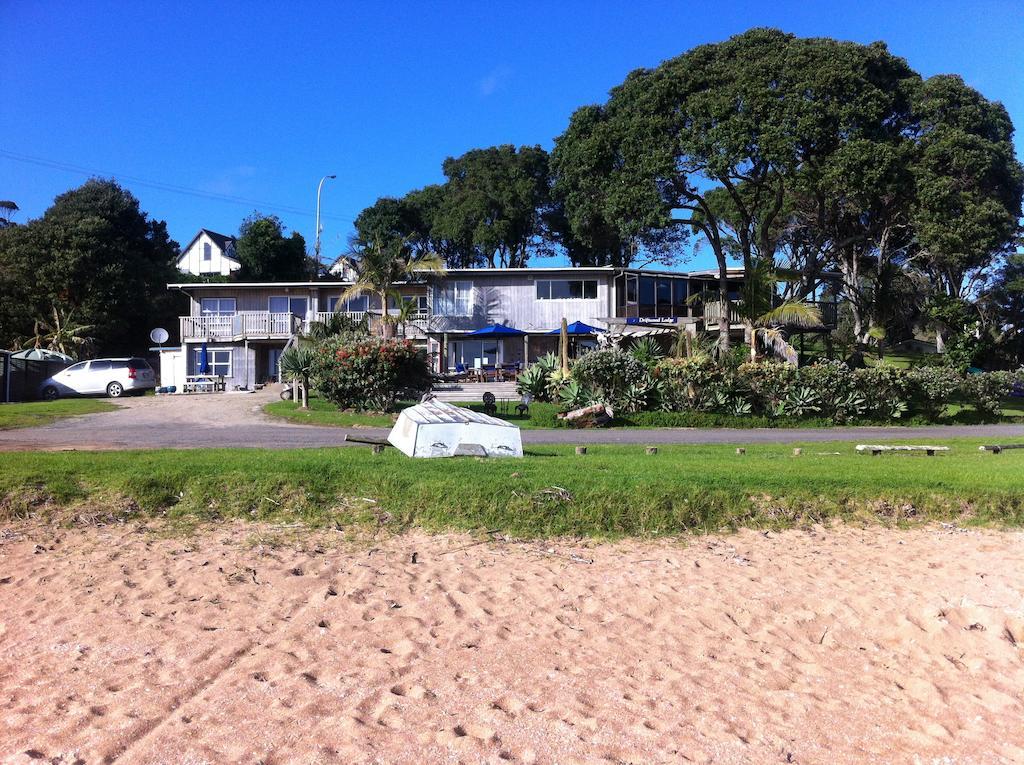 Driftwood Beachfront Accommodation, Cable Bay, Owhetu Coopers Beach Exterior photo